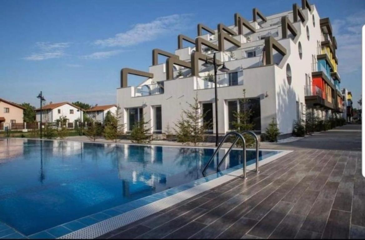 Terrace Apartments Otopeni ! 外观 照片